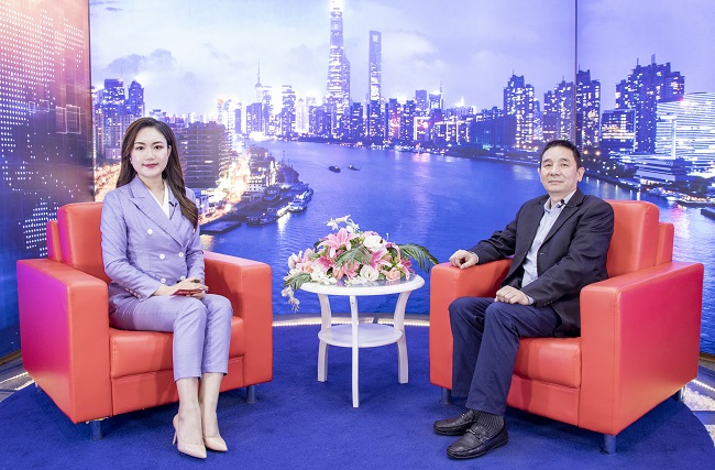 追根溯源—央视《品牌溯源》栏目走进深圳sbobet利记用品科技有限公司